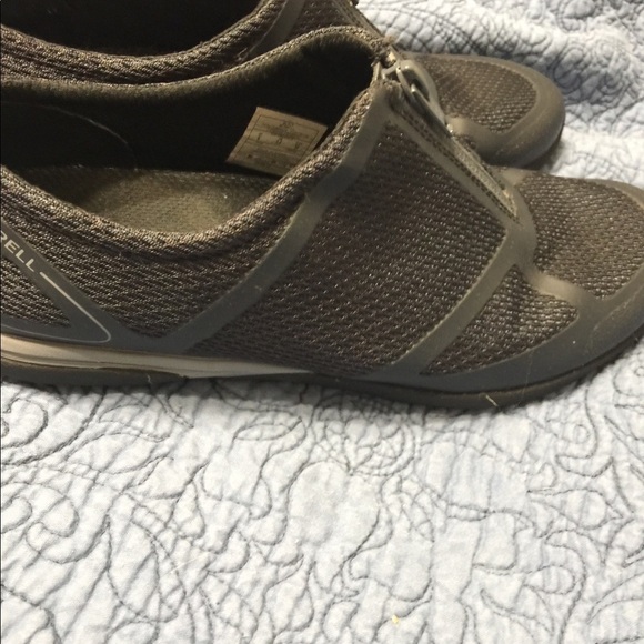 FINAL MARKDOWN!‎ Merrell size 6 - Picture 3 of 7